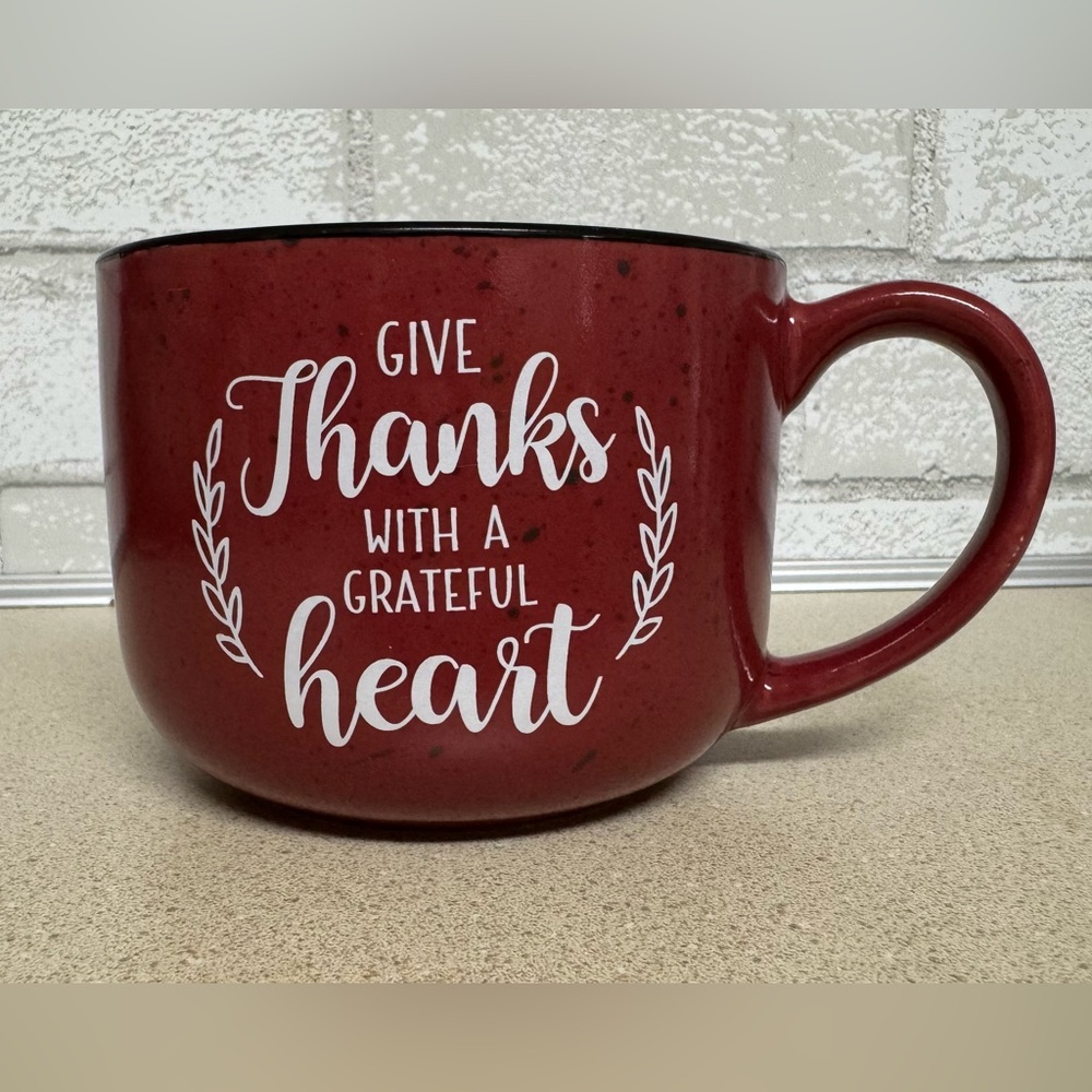 Red "Give Thanks with a Grateful Heart" Coffee Cup Mug 16oz Camp Style Speckled